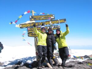 climbing-kilimanjaro-trekking-machame